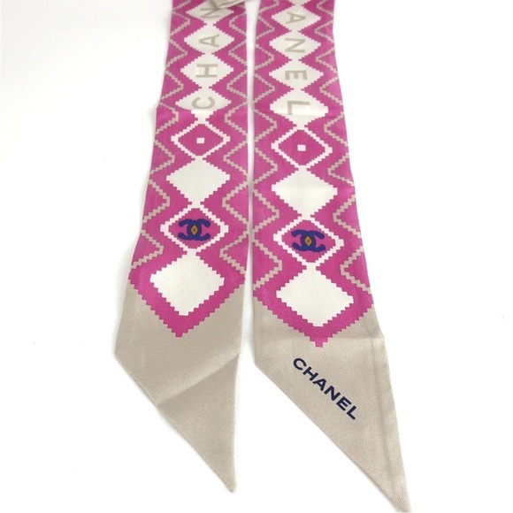 CHANEL Long COCO Mark scarf silk - Picture 3 of 7